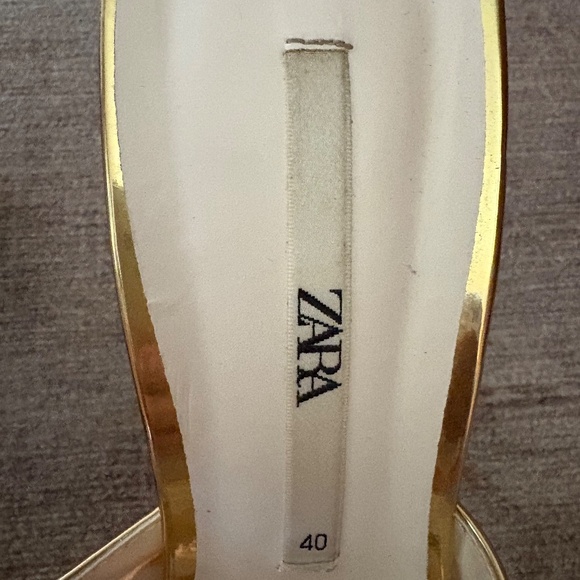 Zara gold heeled sandals - Picture 3 of 6